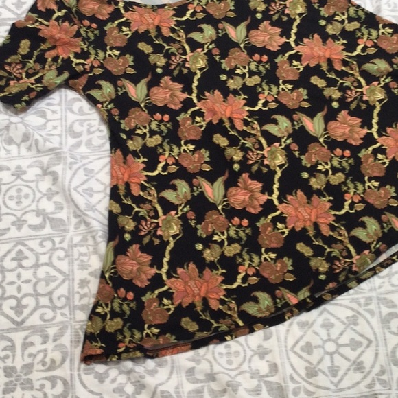 LuLaRoe tee shirt size Large - Picture 3 of 8